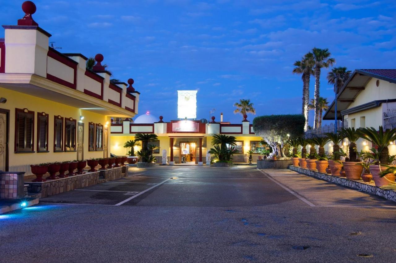 Hotel Cupido Park Licola Esterno foto